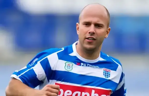 Liverpool Back Slot Despite Recent Struggles